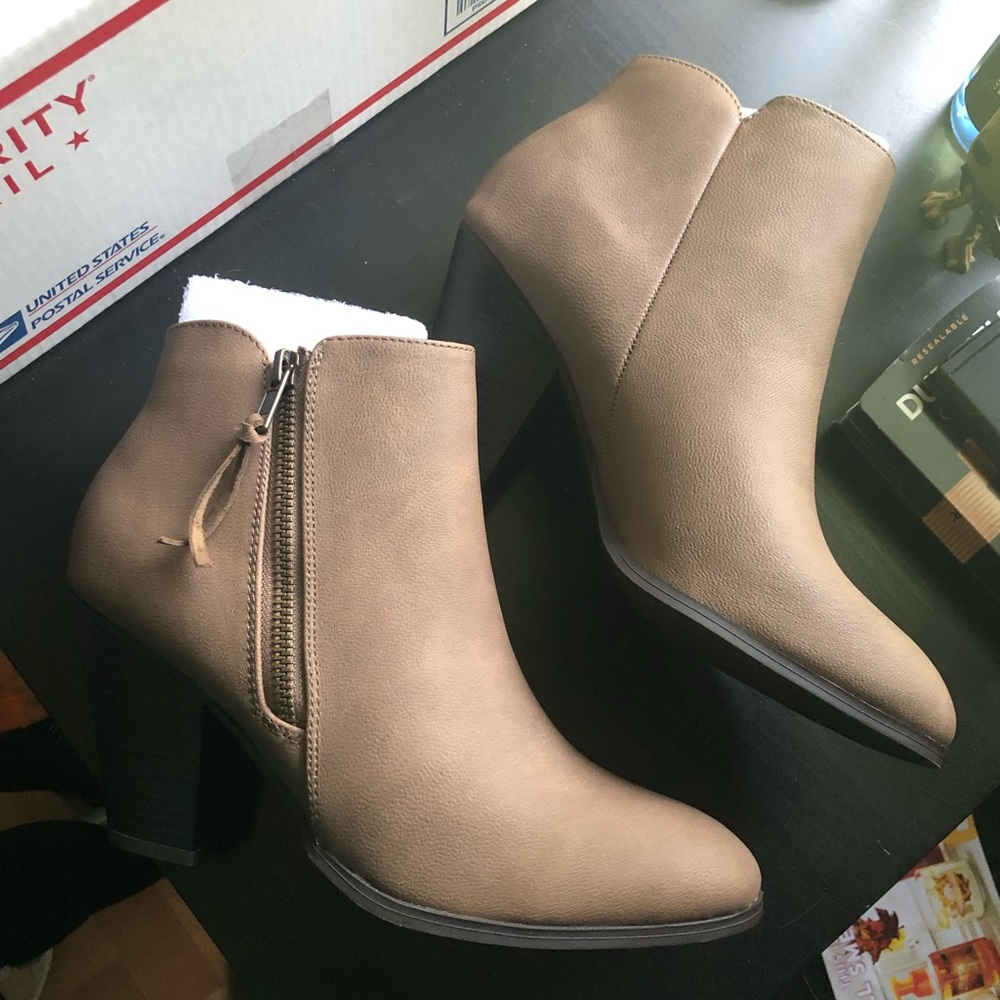 Brown booties! Never worn size 8